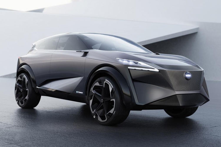 Nissan IMQ: концепт-кар с «умными» шинами и 33" дисплеем